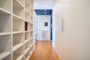 Interior - Apartment 'Appartamento Muse' with Balcony, Wi-Fi and Air Conditioning (Trento)