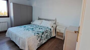 7 habitaciones, tabla de planchar con plancha y wifi gratis