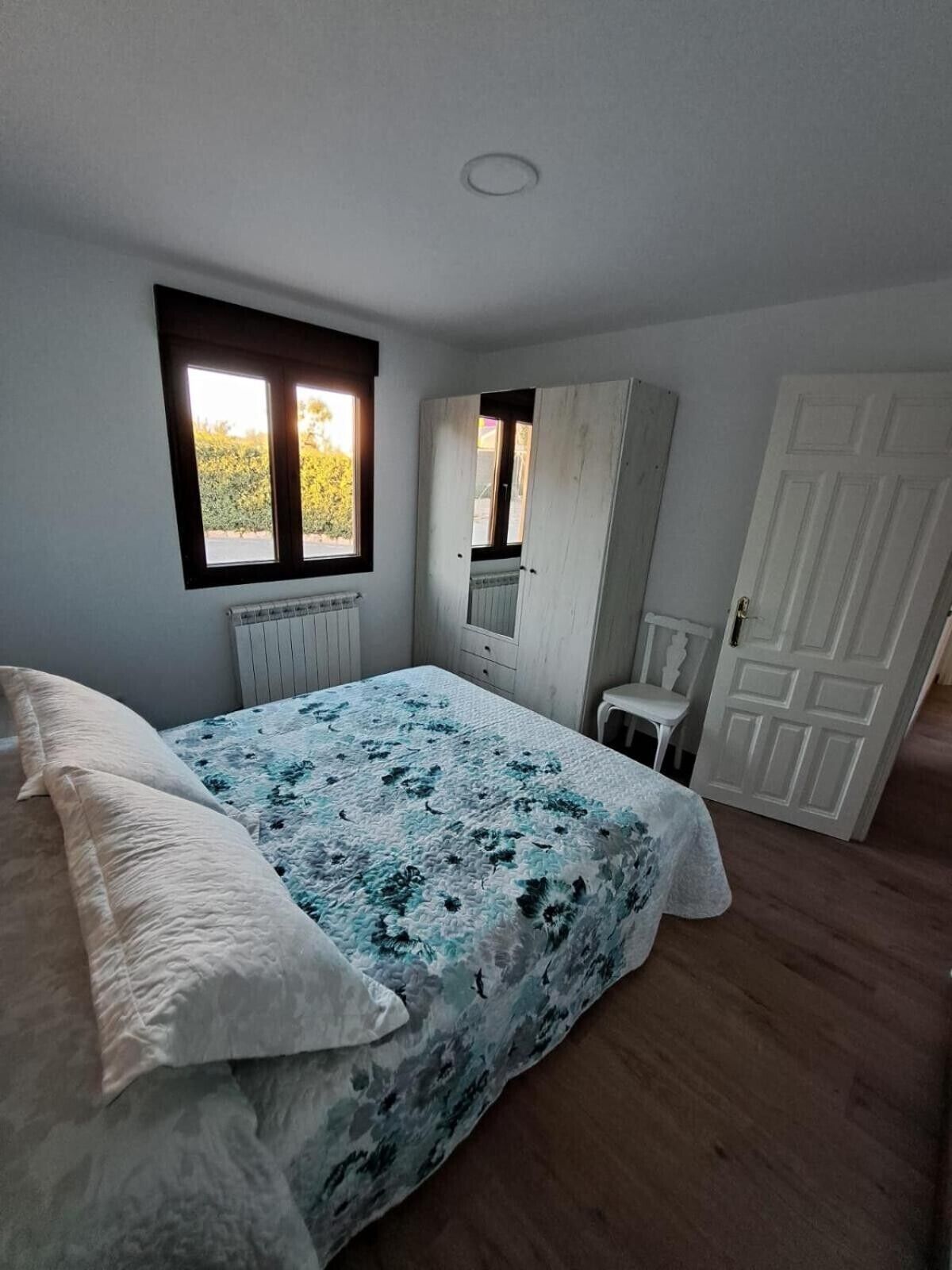 7 slaapkamers, een strijkplank/strijkijzer, gratis wifi, beddengoed