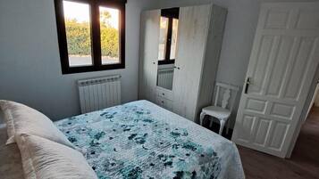 7 slaapkamers, een strijkplank/strijkijzer, gratis wifi, beddengoed