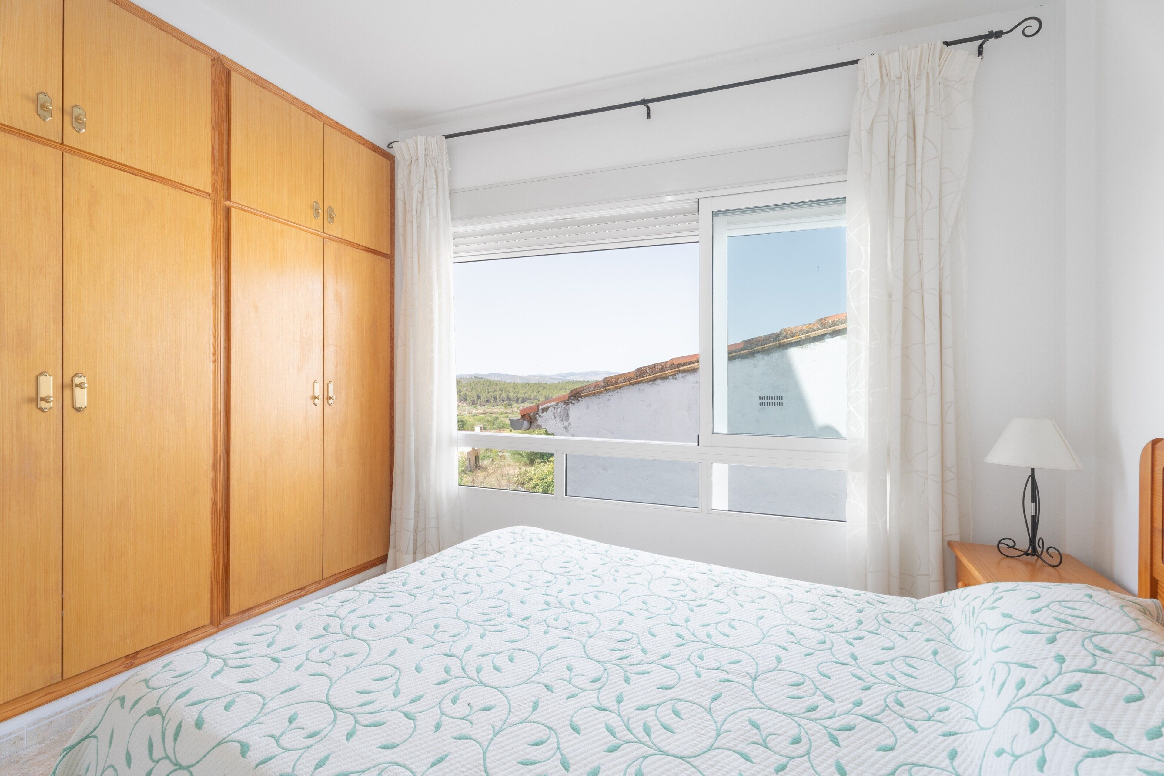 4 dormitorios, tabla de planchar con plancha, wifi gratis y ropa de cama