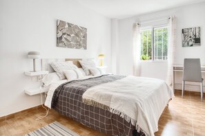 2 habitaciones, tabla de planchar con plancha y wifi gratis 