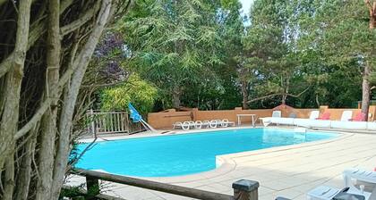 Chalet dans camping à Camon (Ariège)