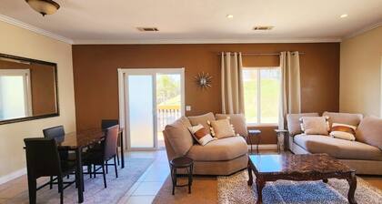 Whispering Palms Grand Cottage