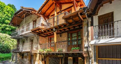 Rural House 'El Campano' with Mountain Views, Private Terrace and Wi-Fi