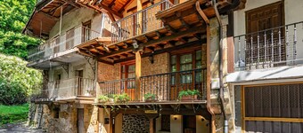 Rural House 'El Campano' with Mountain Views, Private Terrace and Wi-Fi