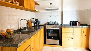 Fridge, microwave