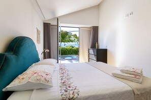 3 chambres, fer et planche à repasser, accès au Wi-Fi (inclus)
