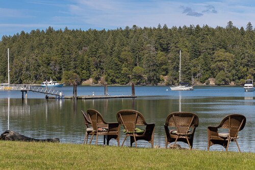 Waterfront on protected Garrison Bay!  View wildlife, enjoy the gourmet kitchen!