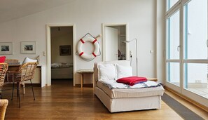 TV - Welcome to the Voss vacation apartment! - Villa Sanssouci (Kühlungsborn)