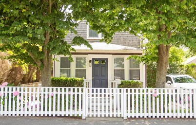 Cozy 4 bedroom cottage in town, with parking 