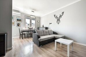 TV - Park Praski Comfy Apartment (Warszawa)