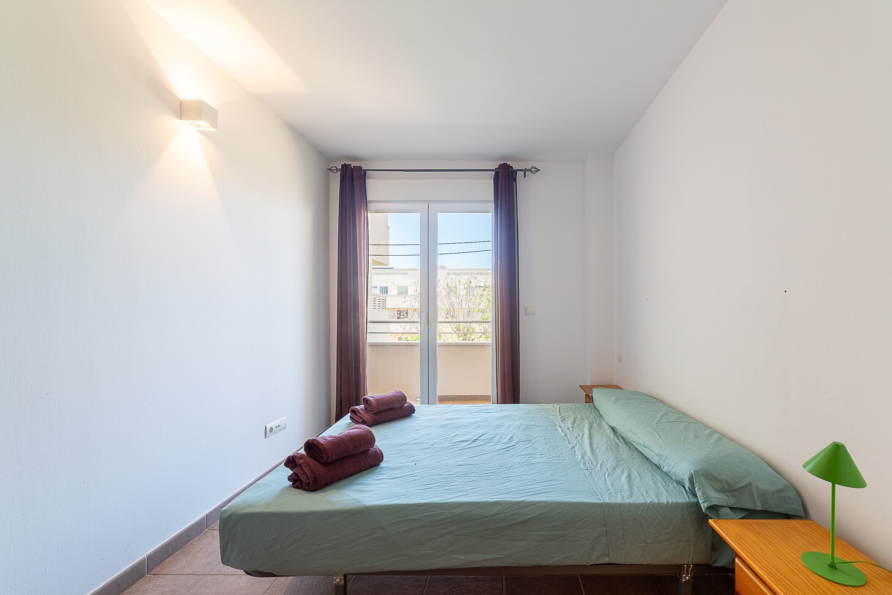 3 dormitorios, wifi gratis, ropa de cama