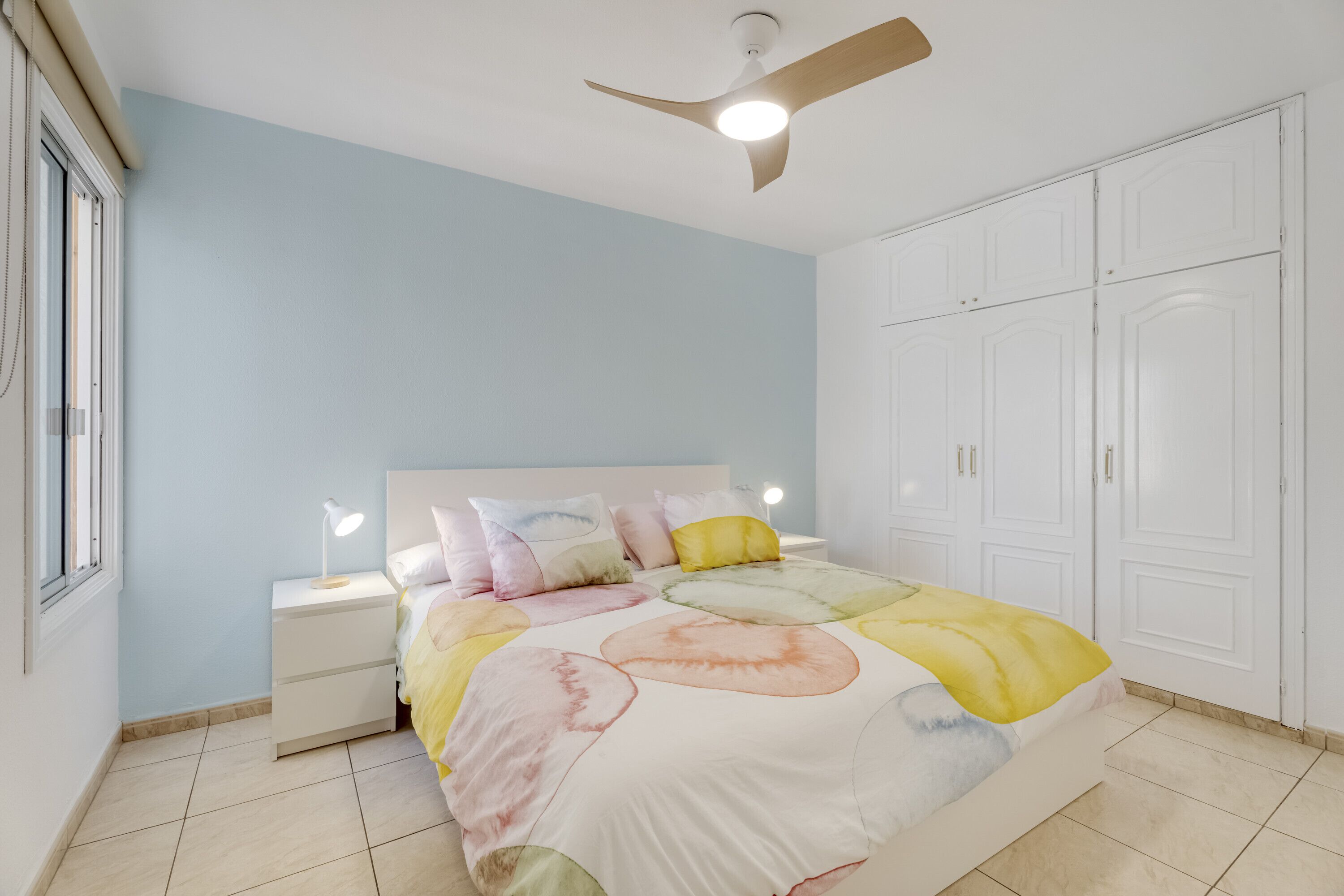 1 chambre, fer et planche à repasser, Wi-Fi gratuit, draps fournis