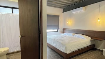 1 chambre, minibar, coffres-forts dans les chambres, bureau