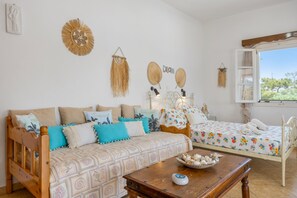 Free WiFi, bed sheets - Studio Apartment 'Telendos' with Sea View, Wi-Fi and Air Conditioning (Telendos)