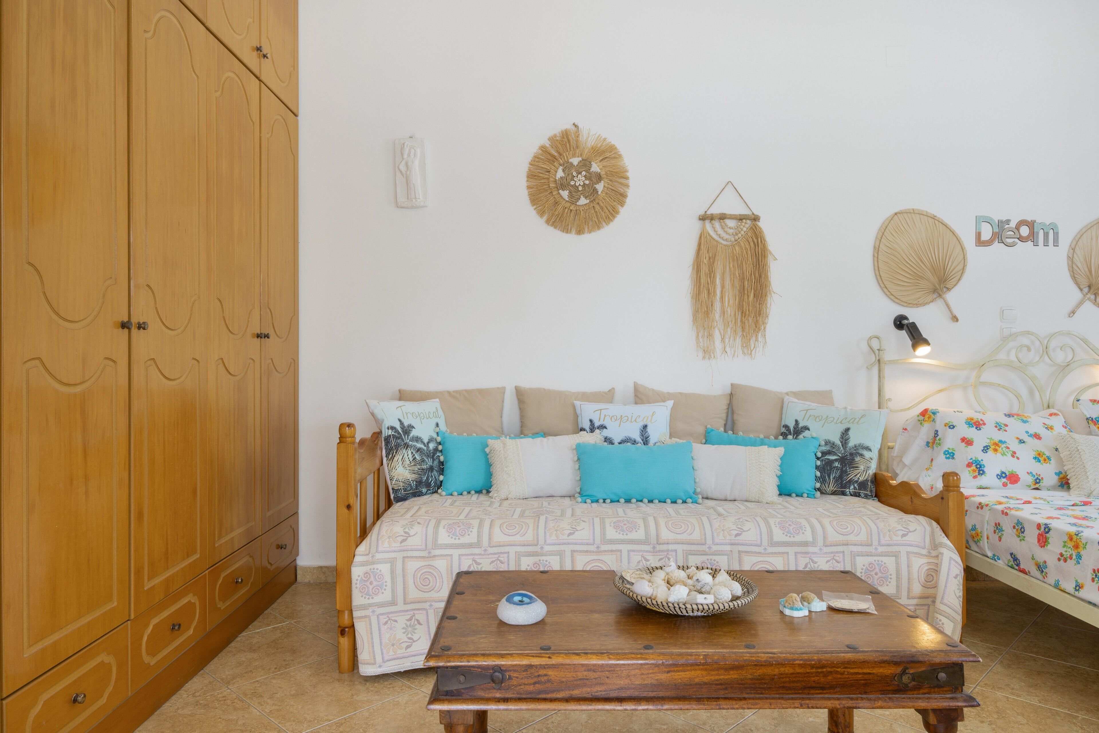 Wi-Fi gratuit, draps fournis