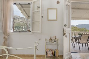 Interior - Studio Apartment 'Telendos' with Sea View, Wi-Fi and Air Conditioning (Telendos)