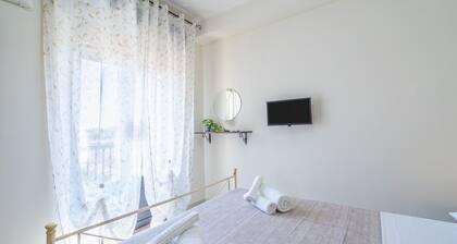 Apartment 'Brezza Marina Marzamemi' with Balcony, Wi-Fi and Air Conditioning