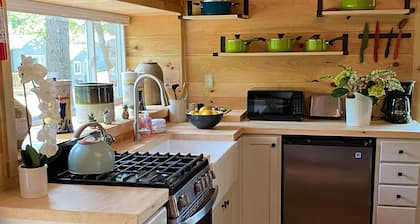 Martin Van Buren historical Log cabin