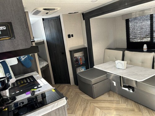 Trails End Campground
20 min-Chincoteague Island
40 min-OCMD
2 hrs-VA Beach