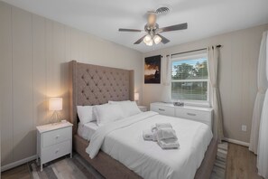 3 Schlafzimmer, BĂŒgeleisen/BĂŒgelbrett, Reisekinderbett, kostenloses WLAN
