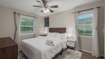 3 bedrooms, iron/ironing board, travel crib, free WiFi