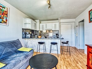 TV - Les Alizés by Interhome (Lacanau)