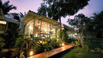 Deluxe Villa, Garden View | View from room