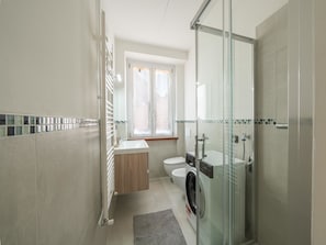 Hair dryer, towels - Matilde by Interhome (Luino)