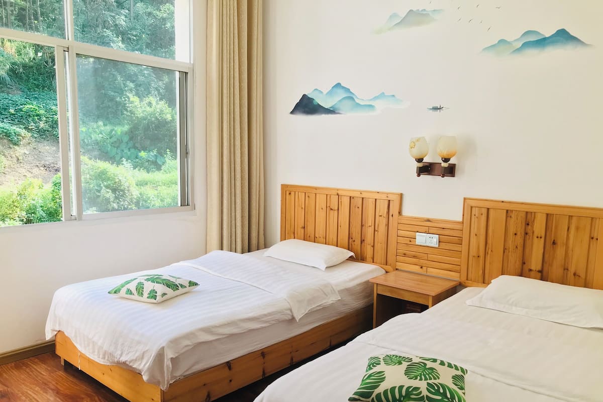 舒適雙床房, 山景 | 隔音、免費 Wi-Fi