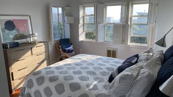 4 bedrooms, WiFi, bed sheets