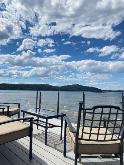 Shelburne Bay Waterfront Getaway