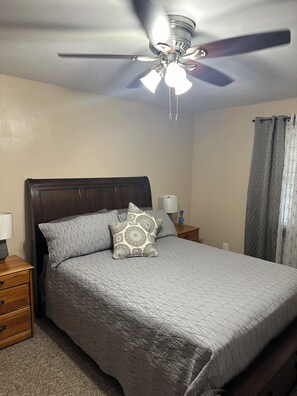 2 habitaciones, cuna de viaje, wifi y ropa de cama 