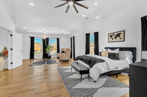 Celebrations &  photoshoots welcome here! Come for the event, stay for the beds!