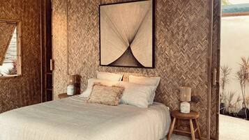 4 bedrooms, in-room safe, free WiFi