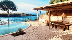 Outdoor pool, pool loungers - The Cabins Sandy Bay  (Lembongan Island)