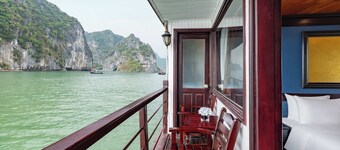 Garden Bay Legend 2 cruise