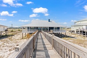 Property grounds - Modern Beach Front Home with Private Boardwalk | Alta Marea by Kaiser (Gulf Shores)