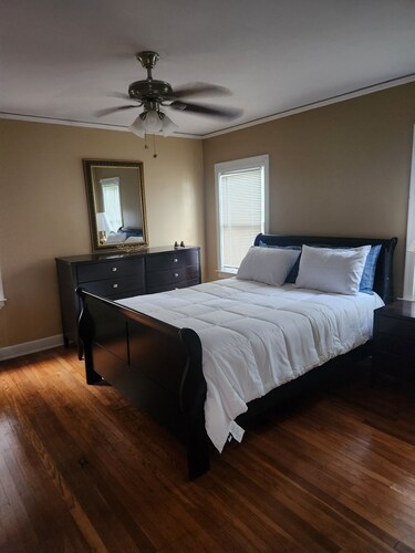 Cozy 3-bedroom bungalow in marvelous Memphis with AC, WiFi