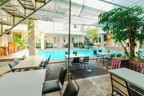 Outdoor pool - Hotel Bidari Lombok (Mataram)