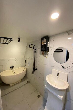 Artículos de tocador gratuitos, toallas, jabón, shampoo