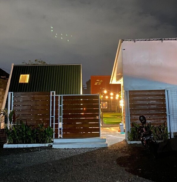 Mặt tiền nơi lưu trú