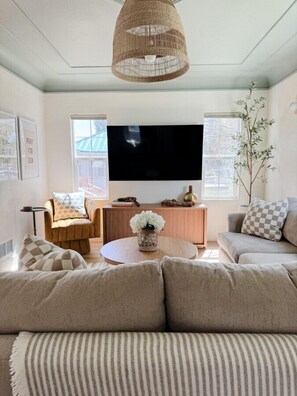 Smart TV, video games