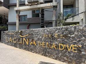 Property entrance - Laguna Beach Resort 3 Maldives (Pattaya)