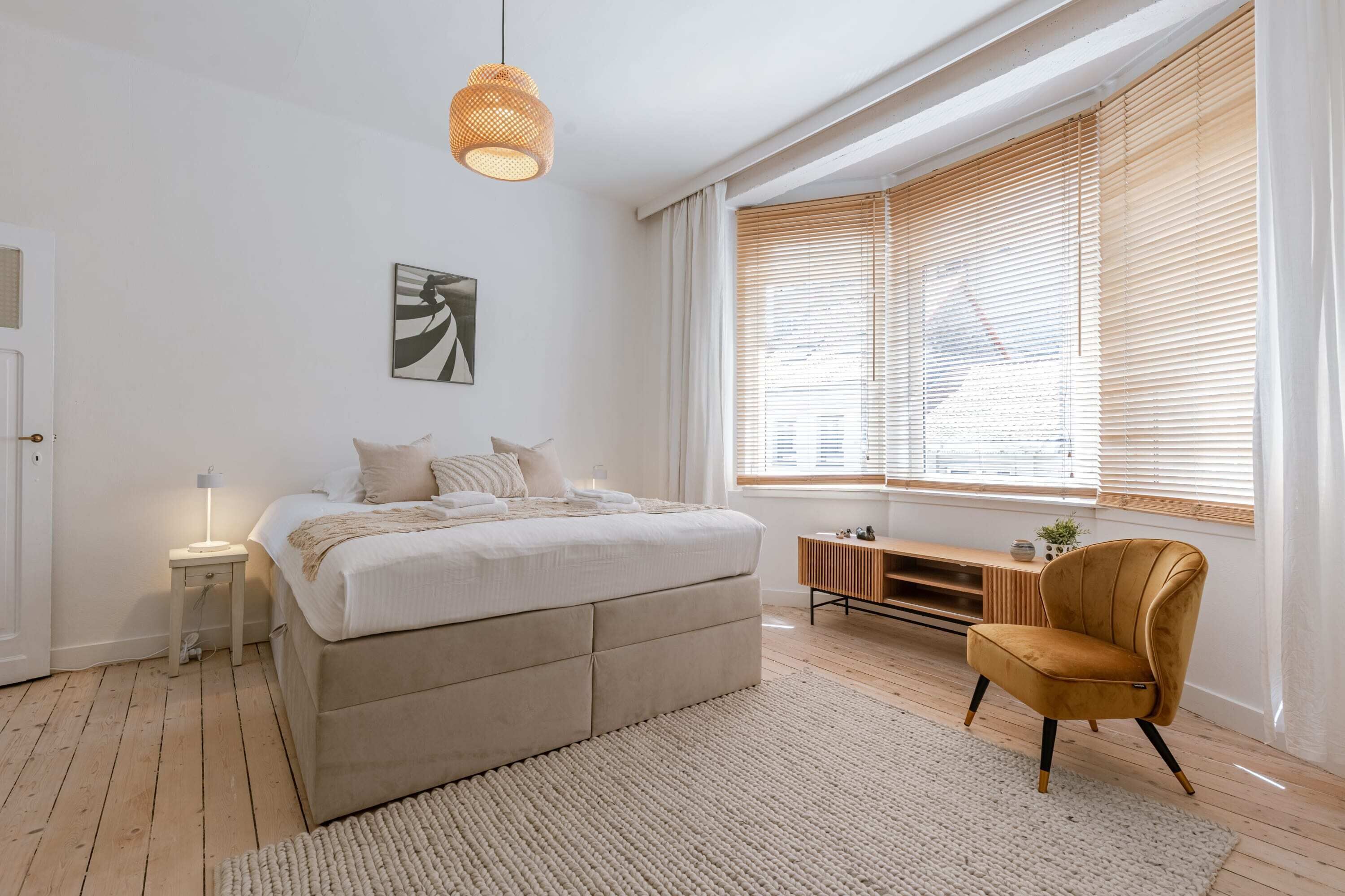 5 slaapkamers, reisbedje, wifi, beddengoed