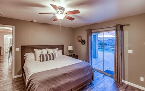 3 soverom, strykejern/-brett, wi-fi og sengetøy