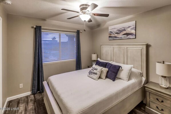 3 Schlafzimmer, Bügeleisen/Bügelbrett, WLAN, Bettwäsche