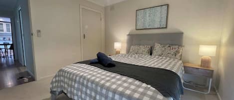 2 bedrooms, WiFi, bed sheets