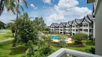 Exclusive-Apartment, Balkon, Blick auf den Golfplatz | Ausblick vom Zimmer